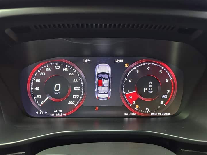 Volvo XC40 2021 T 3 — фото 18