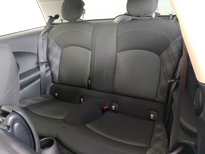 MINI Hatch — фото 10
