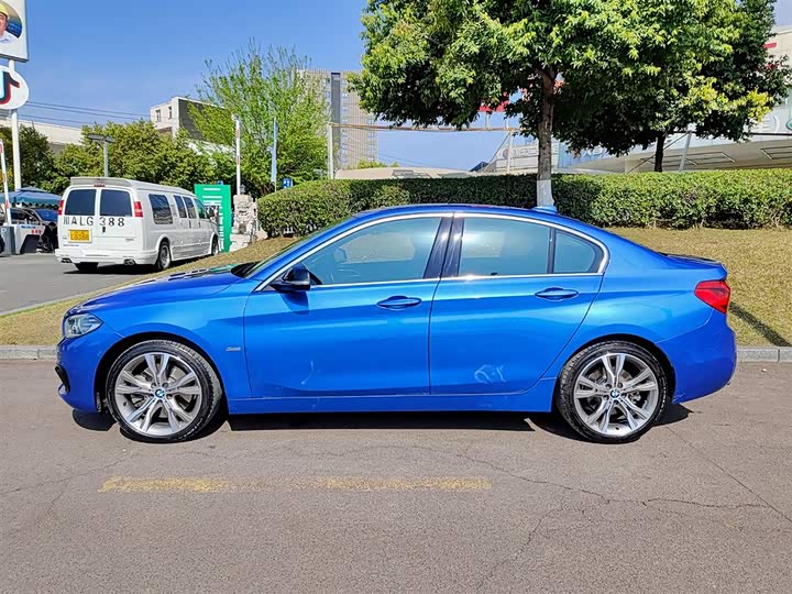 BMW 1-Series 2017 125i Sport — фото 3