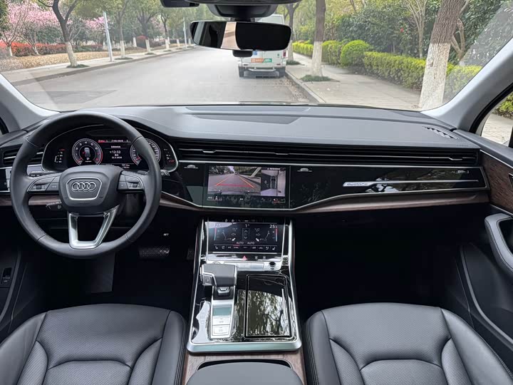 Audi Q7 2023 45 TFSI quattro S line Sport — фото 15
