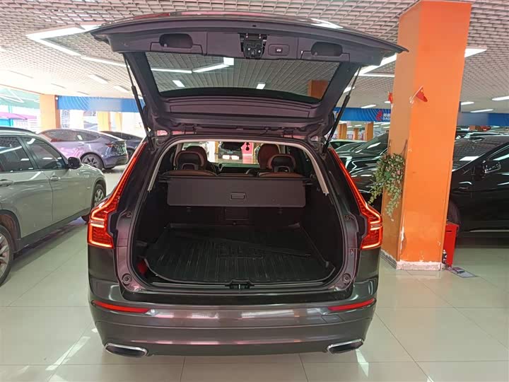 Volvo XC60 2019 T 5 4 WD VI — фото 15