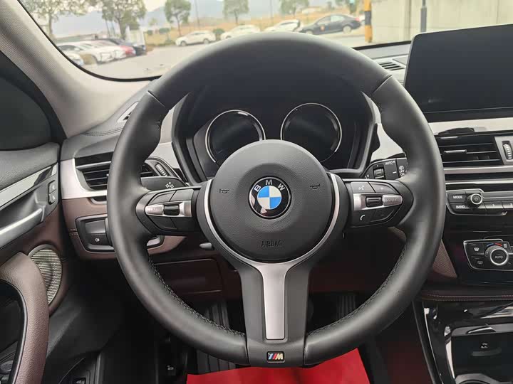 BMW X2 2022 s Drive 25i M — фото 15