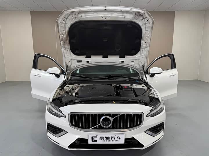 Volvo S60 2021 T 4 — фото 15