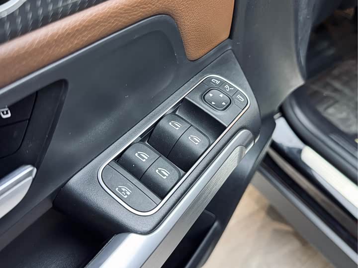 Mercedes-Benz GLB 2020 GLB 200 — фото 13