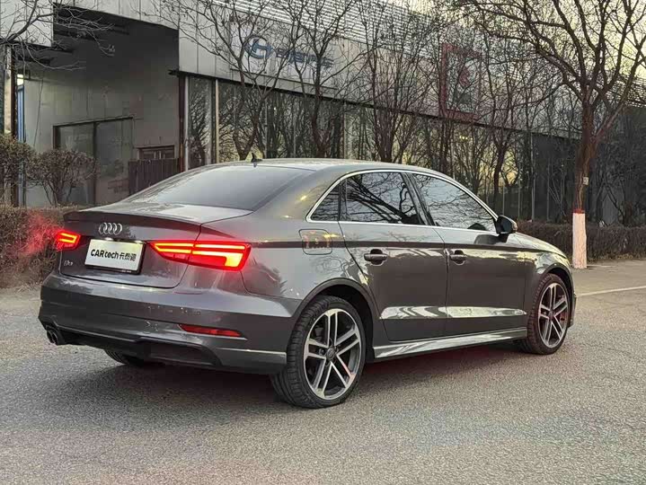 Audi A3 2020 Limousine 35 TFSI V — фото 4