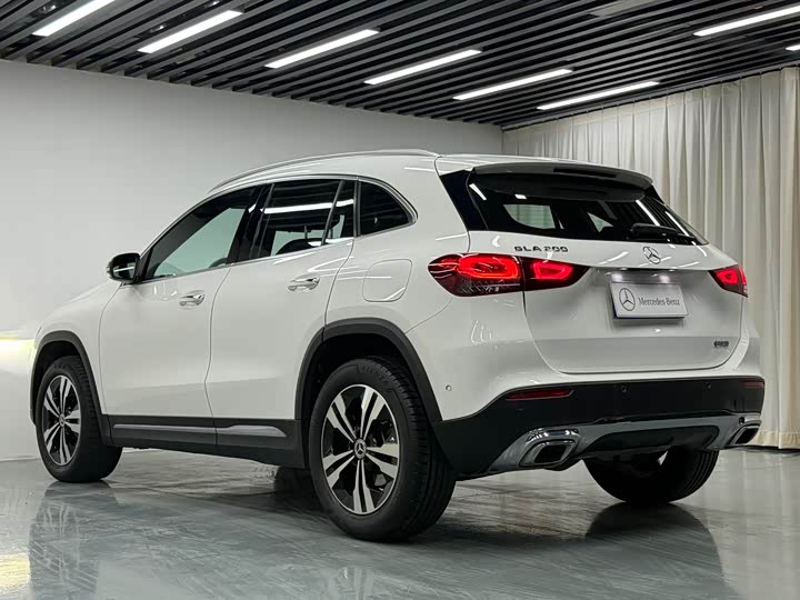 Mercedes-Benz GLA 2020 GLA 200 — фото 15