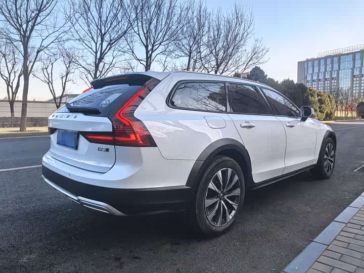 Volvo V90 2023 Cross Country B 5 AWD — фото 5