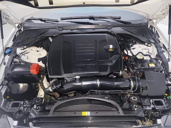 Jaguar XEL 2022 2.0 T 250 PS R-DYNAMIC S — фото 10