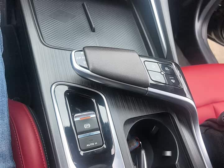 Changan UNI-T 2020 1.5 T Flagship — фото 10