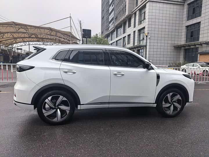 Changan CS55 PLUS 2024 1.5 T DCTPremium — фото 13