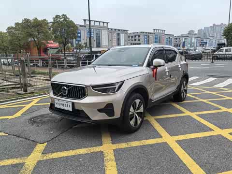Volvo XC40 2024 B 3 — фото 15
