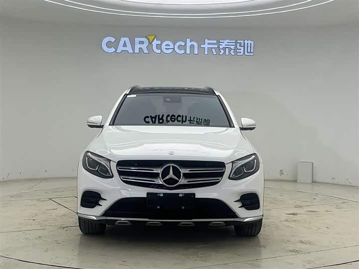 Mercedes-Benz GLC 2017 GLC 260 4 MATIC Luxury — фото 2