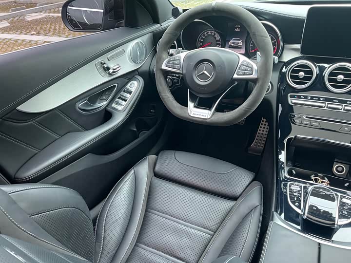 Mercedes-Benz C-Class 2017 AMG C 63 — фото 14