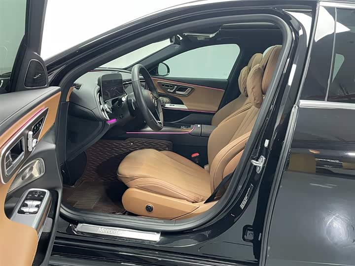 Mercedes-Benz E-Class 2024 E 300 L Luxury — фото 13