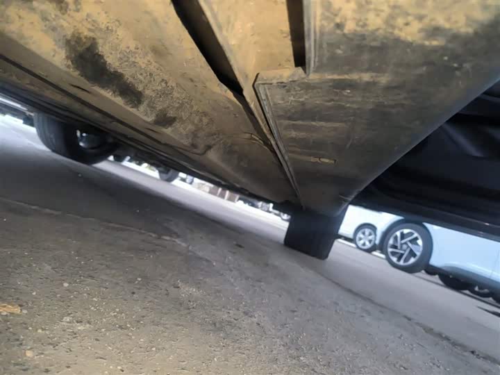 Changan UNI-T 2022 1.5 T Premium — фото 21