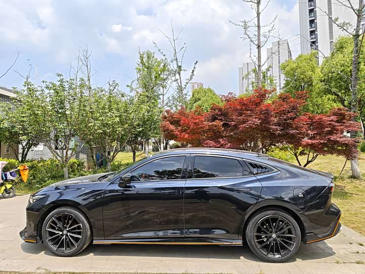 Changan UNI-V 2023 1.5 T — фото 7
