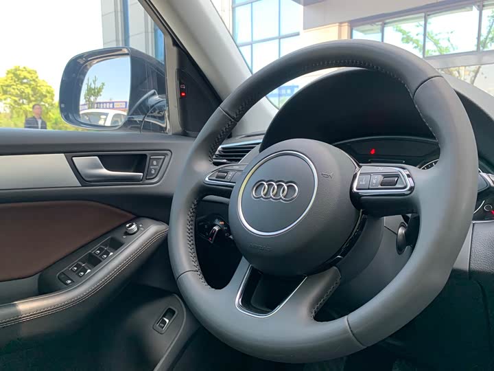 Audi Q5 2018 40 TFSI — фото 25