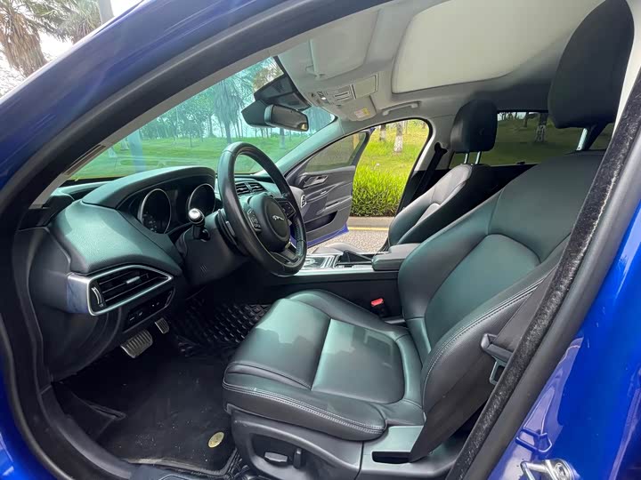Jaguar XEL 2019 2.0 T 200 PS — фото 7