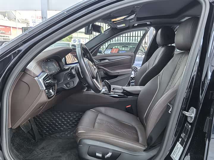 BMW 5-Series 2023 530 Li Leading M — фото 5