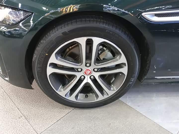 Jaguar XEL 2021 2.0 T 250 PS R-DYNAMIC S — фото 23