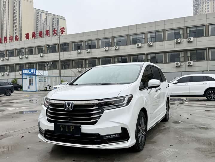 Honda Odyssey — фото 1