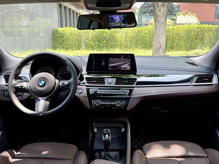 BMW X2 2023 s Drive 25i M — фото 13