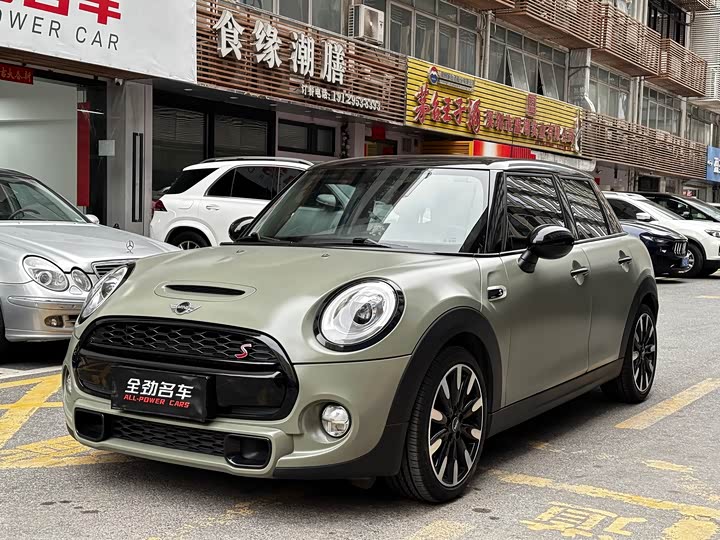 MINI Hatch — фото 1