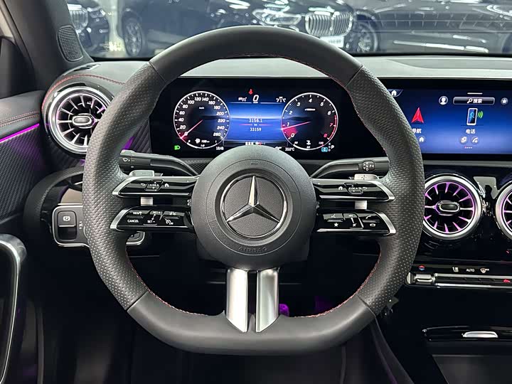 Mercedes-Benz A-Class 2024 A 200 L — фото 18