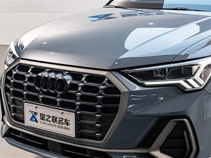 Audi Q3 2023 40 TFSI RS — фото 4