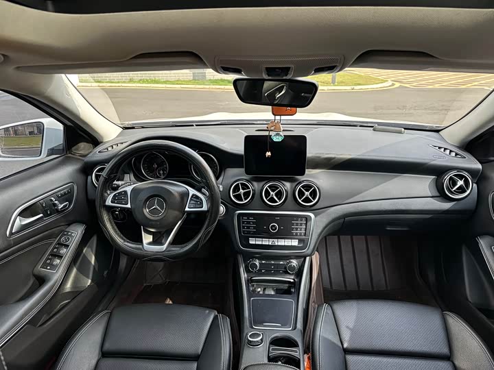 Mercedes-Benz GLA 2019 GLA 200 — фото 6