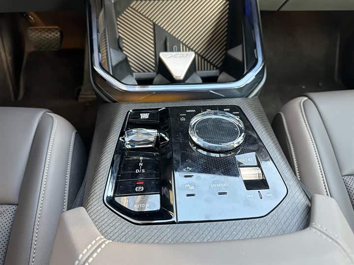 BMW X3 2025 x Drive 30 L M — фото 10