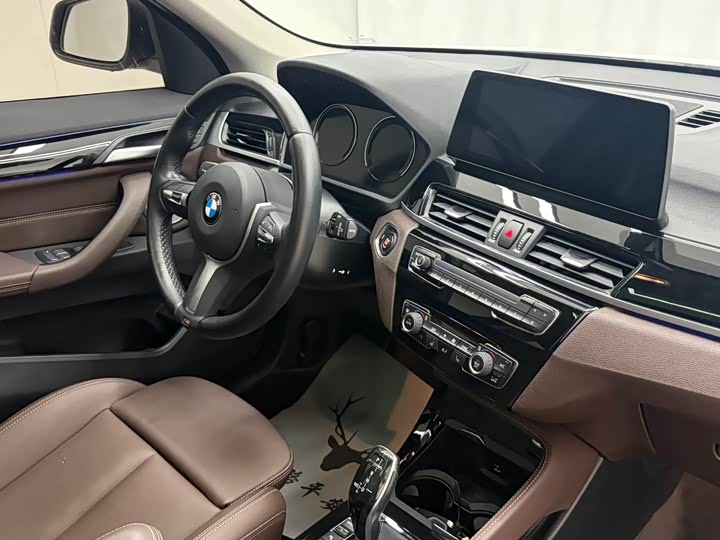 BMW X1 sDrive20Li премиум — фото 20