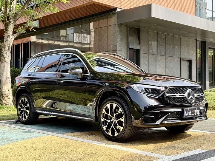 Mercedes-Benz GLC 2023 GLC 260 L 4 MATIC Luxury 7 — фото 3