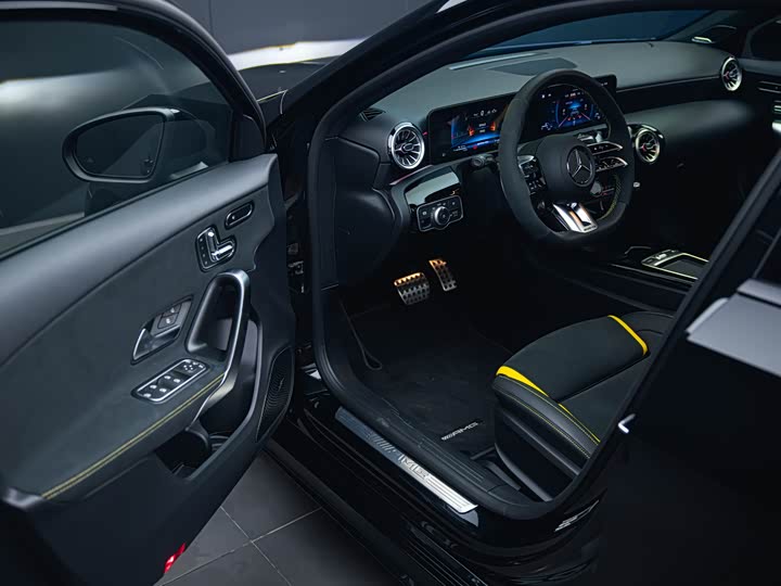 Mercedes-Benz A-Class AMG 2024 AMG A 45 S 4 MATIC+ — фото 16