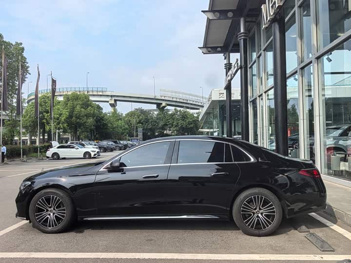 Mercedes-Benz E-Class рестайлинг E 260 L — фото 5