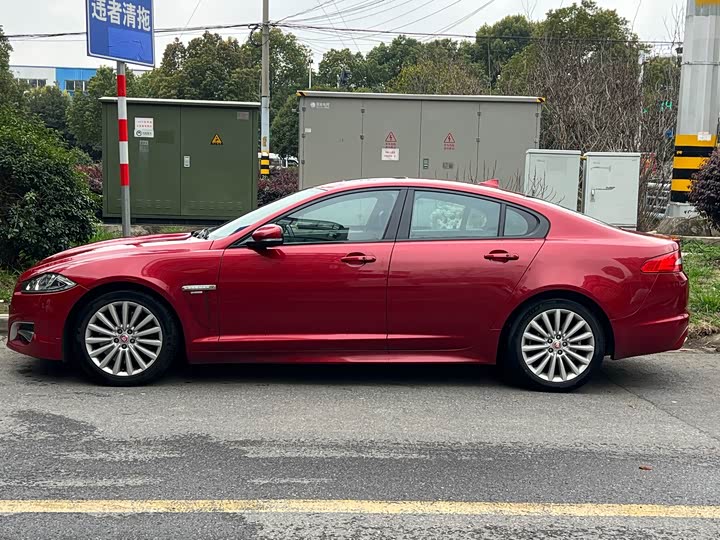Jaguar XF 2015 XF 3.0 SC R-Sport — фото 5