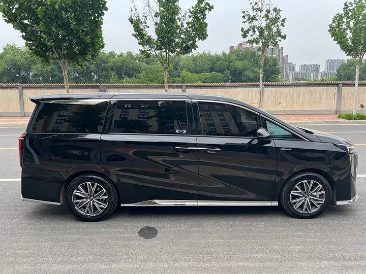 Trumpchi M8 2024 Hybrid — фото 15