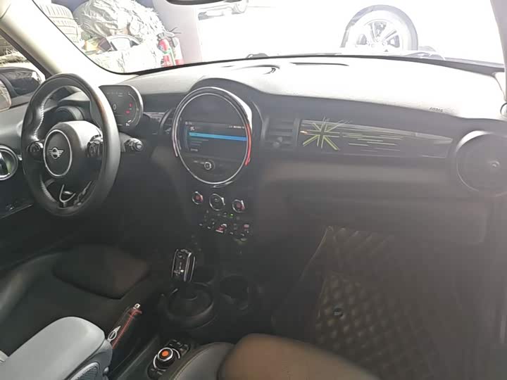 MINI Hatch — фото 10