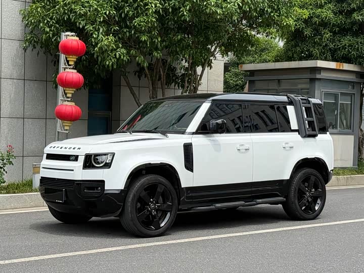 Land Rover Defender — фото 1