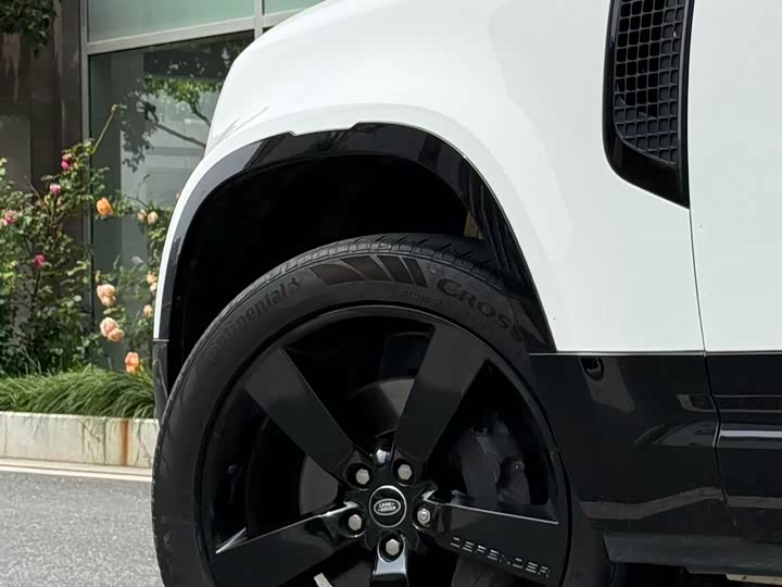 Land Rover Defender — фото 5