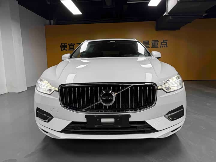 Volvo XC60 T5 полный привод люкс — фото 2