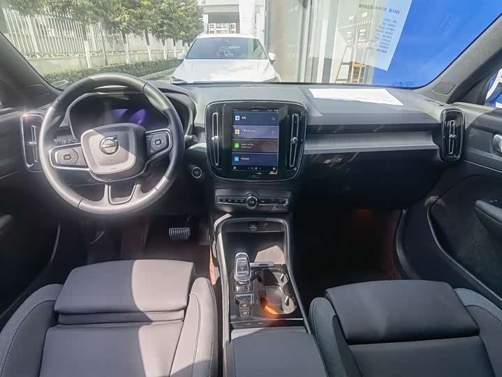 Volvo XC40 2024 B 3 — фото 10