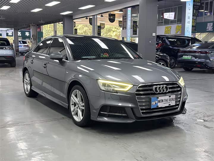 Audi A3 2020 Limousine 35 TFSI V — фото 5