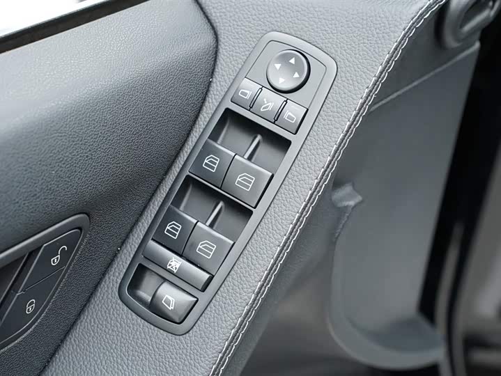Mercedes-Benz R-Class 2014 R 320 4 MATIC Luxury — фото 12
