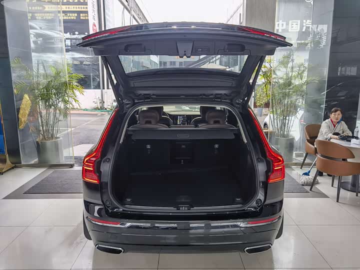 Volvo XC60 2021 T 5 4 WD — фото 13