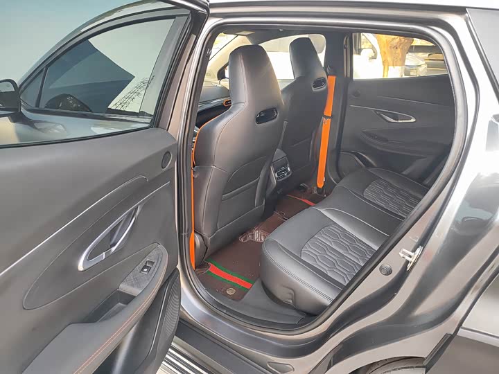 Changan UNI-T 2022 1.5 T Premium — фото 10