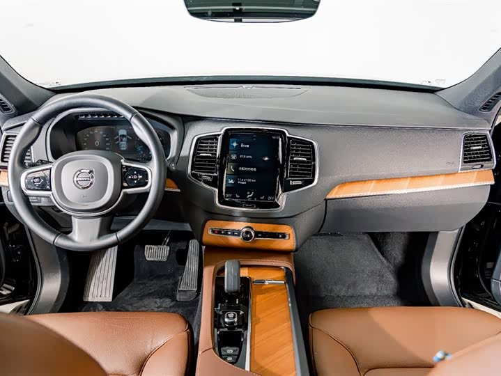 Volvo XC90 2022 B 6 7 — фото 12