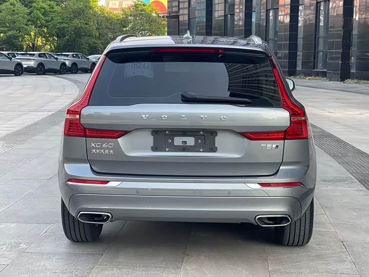 Volvo XC60 2020 T 5 4 WD — фото 5