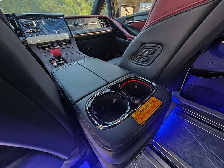 Trumpchi M8 2023 — фото 8