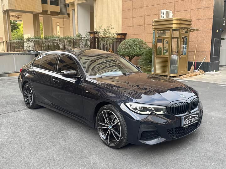 BMW 3-Series 2021 330 Li x Drive M — фото 2